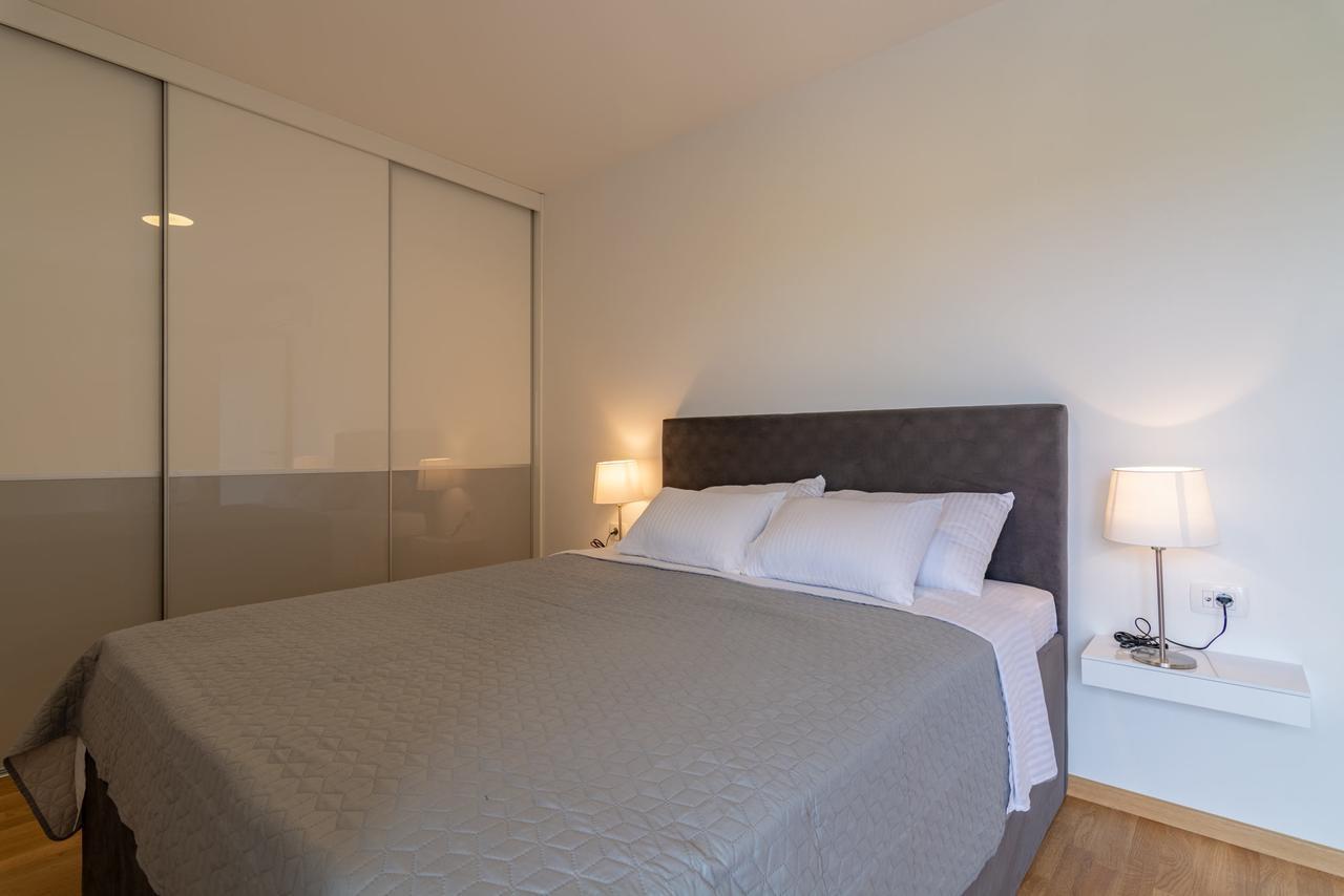 Luxury Seaside Apartments Будва Екстериор снимка
