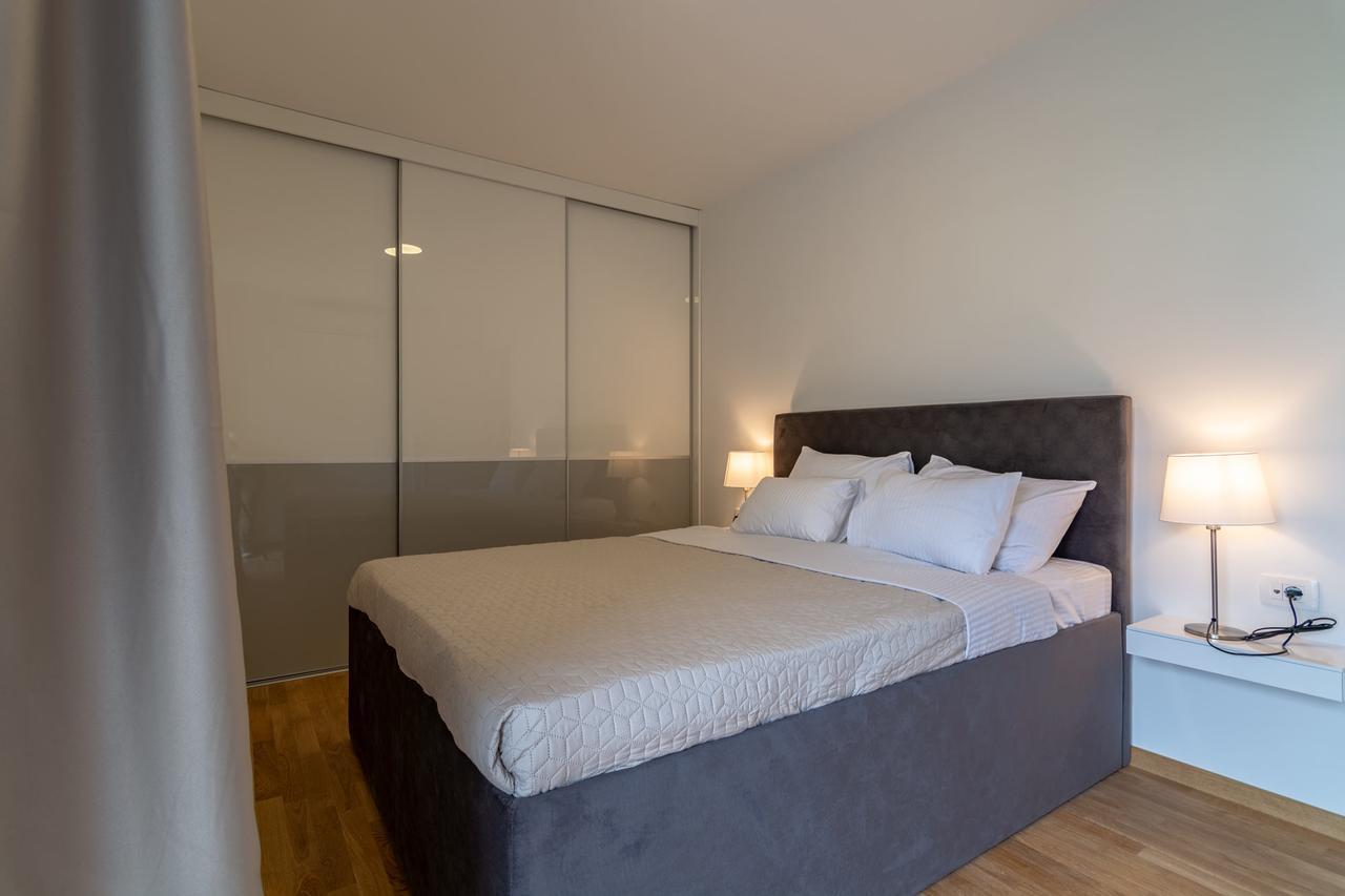 Luxury Seaside Apartments Будва Екстериор снимка